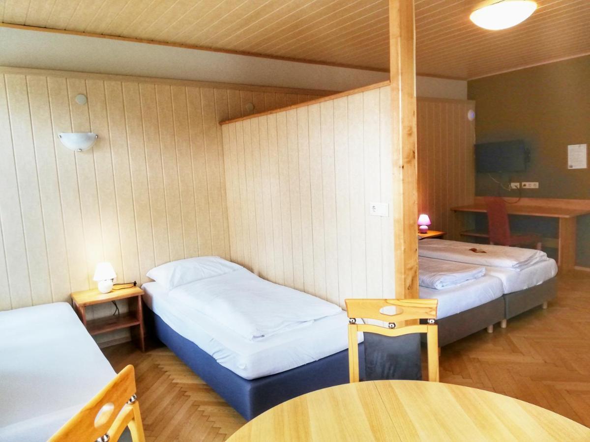 Familie Zuser Hotel Garni ミッターバッハ エクステリア 写真