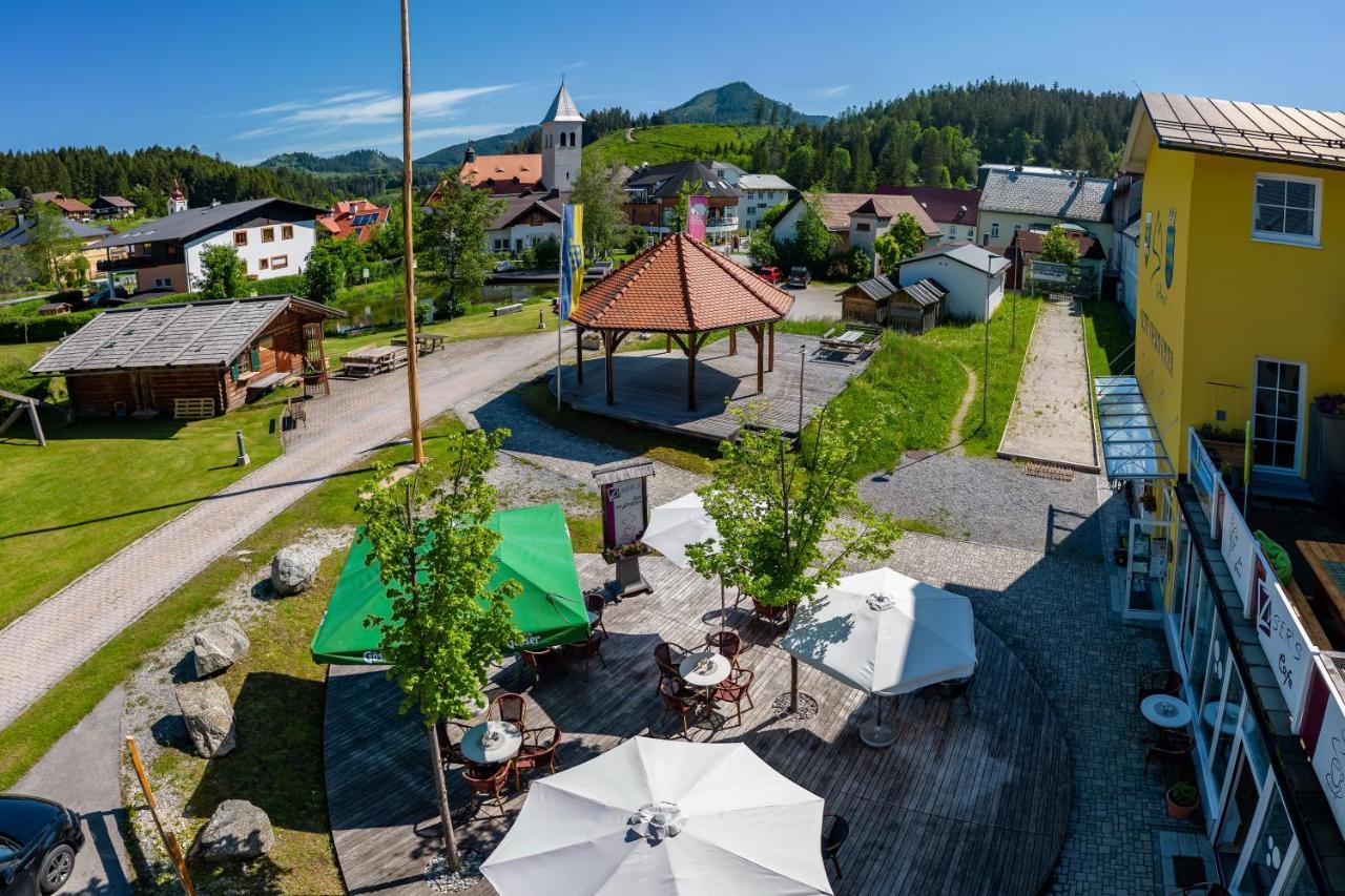 Familie Zuser Hotel Garni ミッターバッハ エクステリア 写真