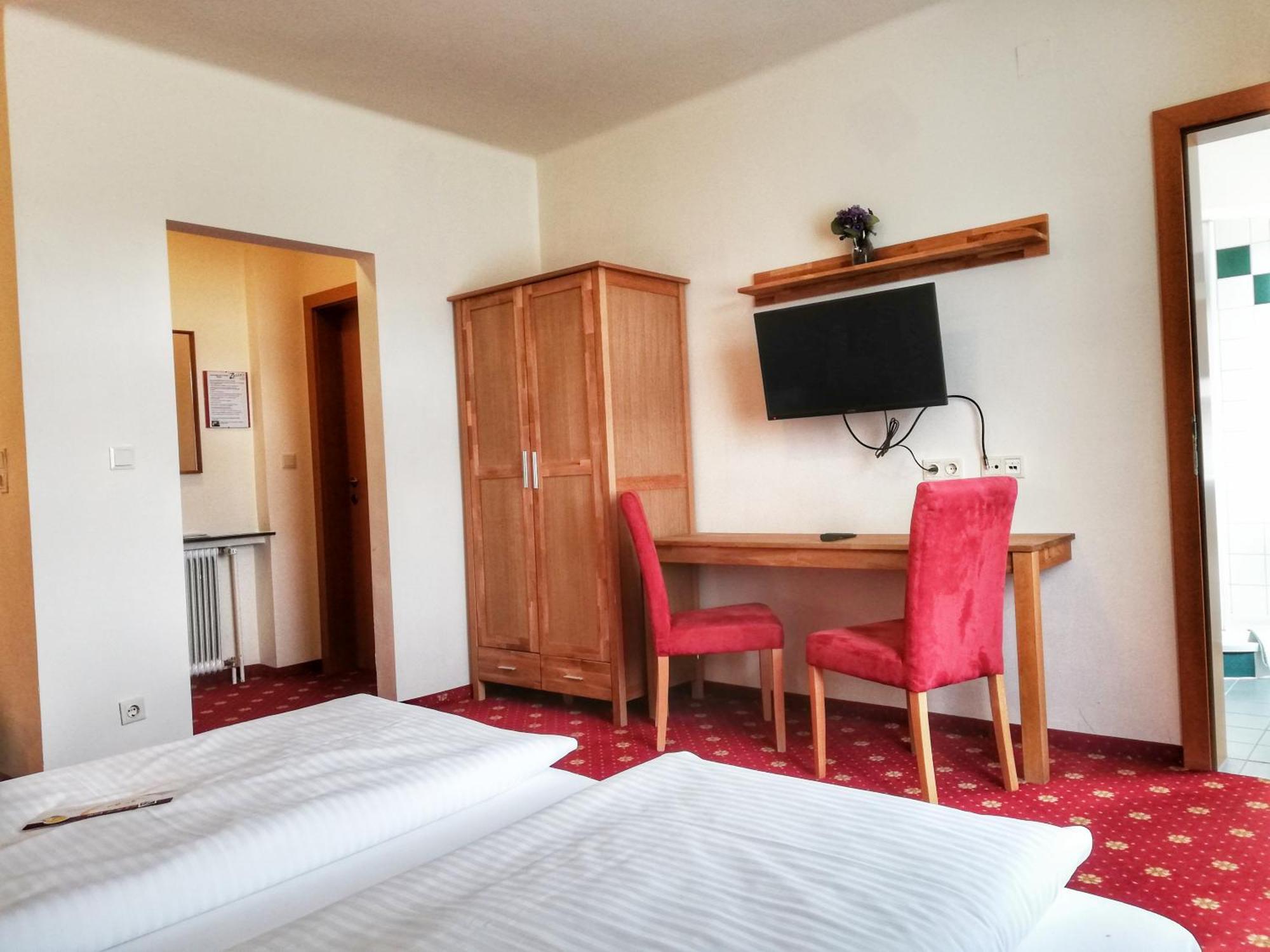 Familie Zuser Hotel Garni ミッターバッハ エクステリア 写真