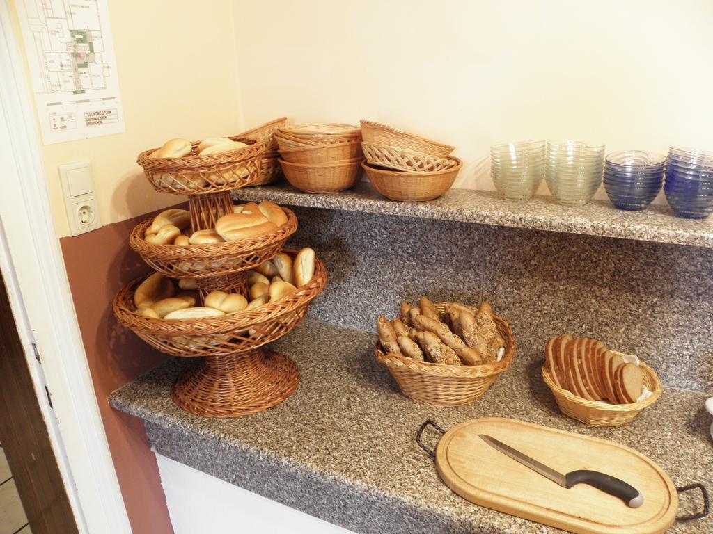 Familie Zuser Hotel Garni ミッターバッハ エクステリア 写真